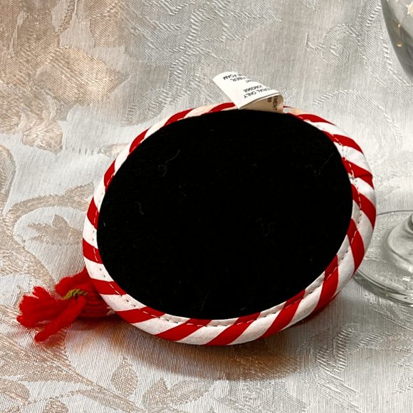 Full Of Holiday Spirits Wine Glass with Christmas Penguin Coaster - Picture 6 of 7